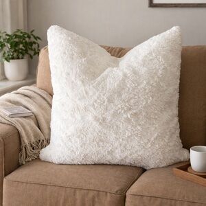 NWOT, UGG Oversized Faux Fur Throw Pillow 24x24 White Plush Cozy Luxe Decor